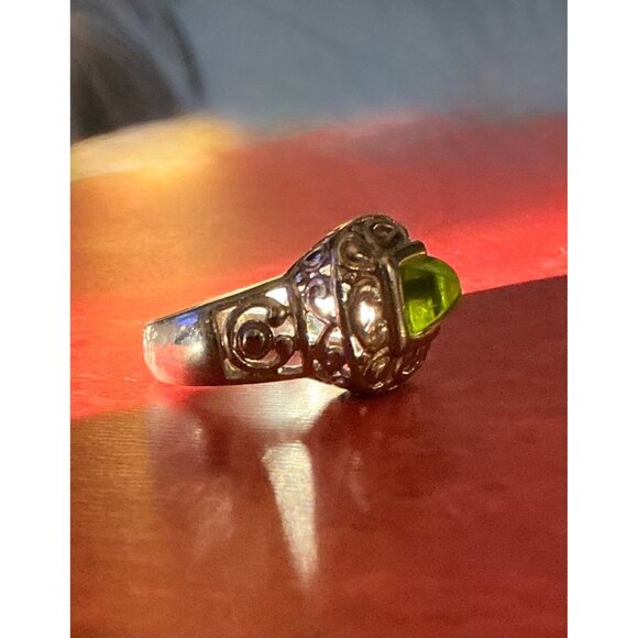 Estate Jewelry - Vintage Sterling Filigree Dome Ring Lime Green Pointed Cabochon Bohemian SZ 6.5